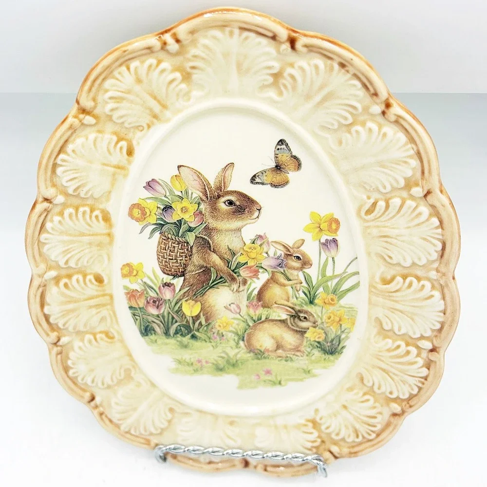 Cracker Barrel Easter Traditions‎ Egg Shaped Small Plate Bunny Floral Egg